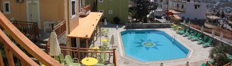 Perla Hotel Agia Pelagia  Esterno foto
